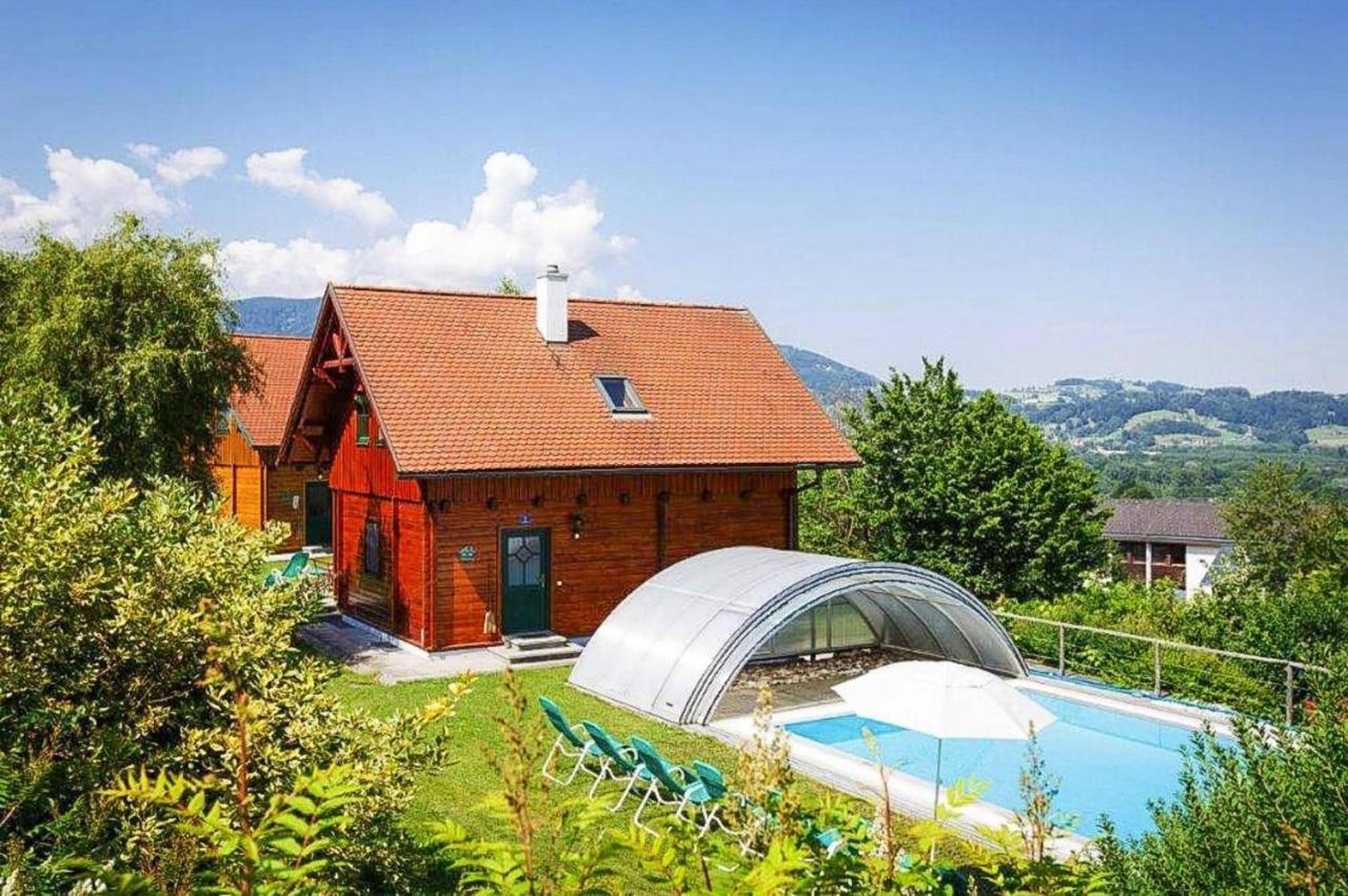 Ferienhaus Village,